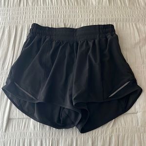 black lulu shorts size 4